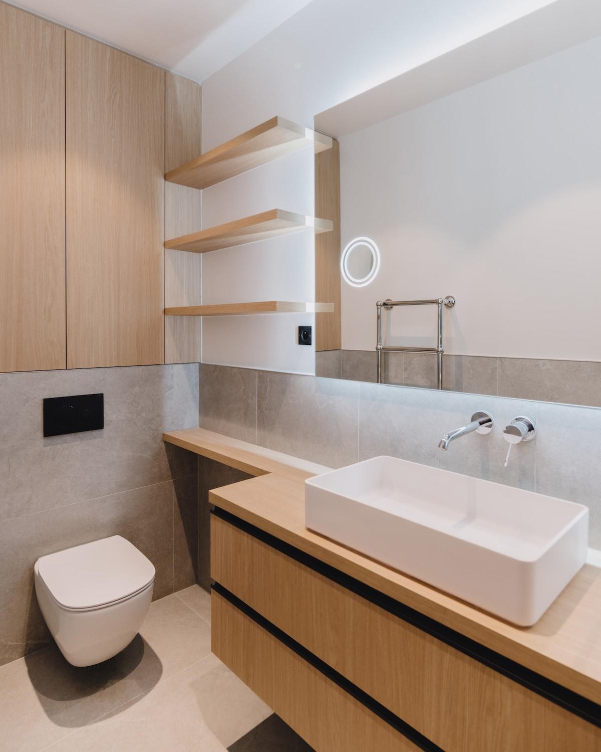 Large And Calm 2br With Ac & Patio Appartement