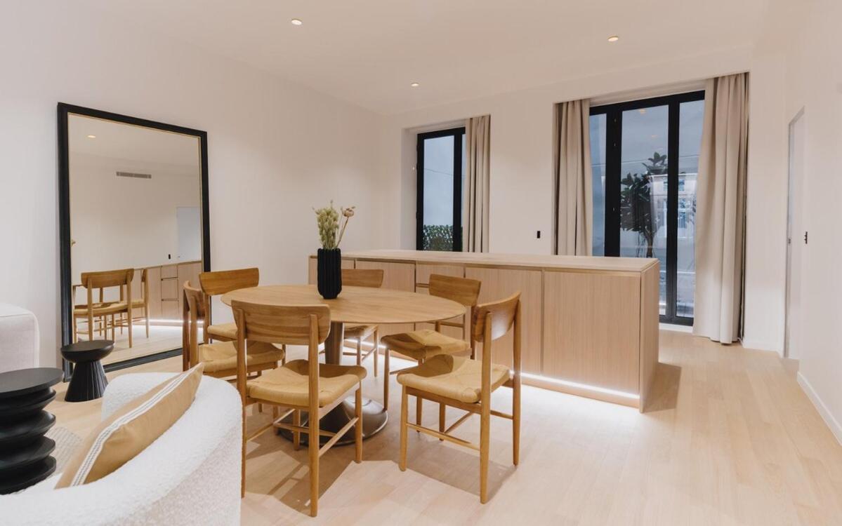 Appartement Large And Calm 2br With Ac & Patio Parijs